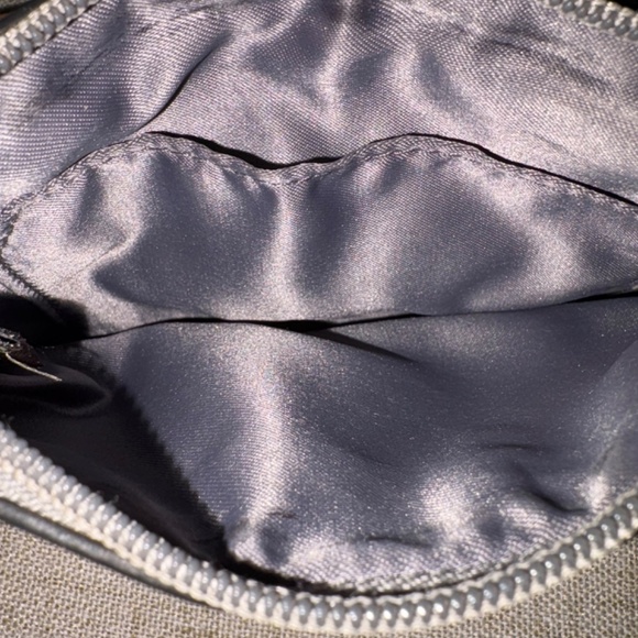 Coach | Small Silver Wristlet in Signature Canvas Print and Leather Trim - Picture 5 of 6